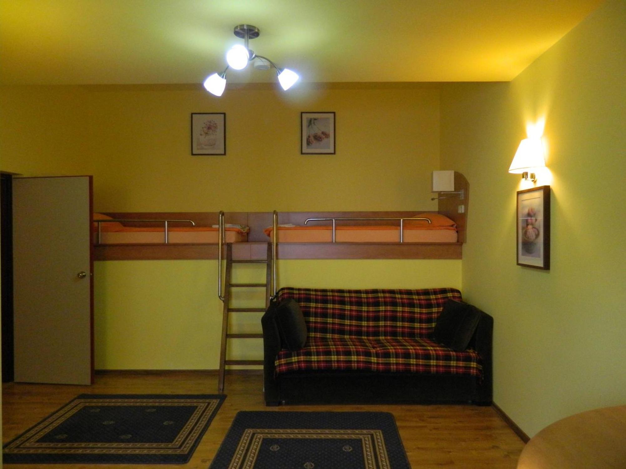 Pensiunea Blanca Reghin Habitación foto